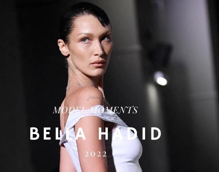 Bella Hadid na wybiegu podczas New York Fashion Week, prezentująca modną stylizację.